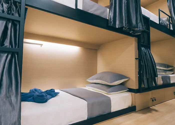 Wanderloft Capsule Hostel Singapore